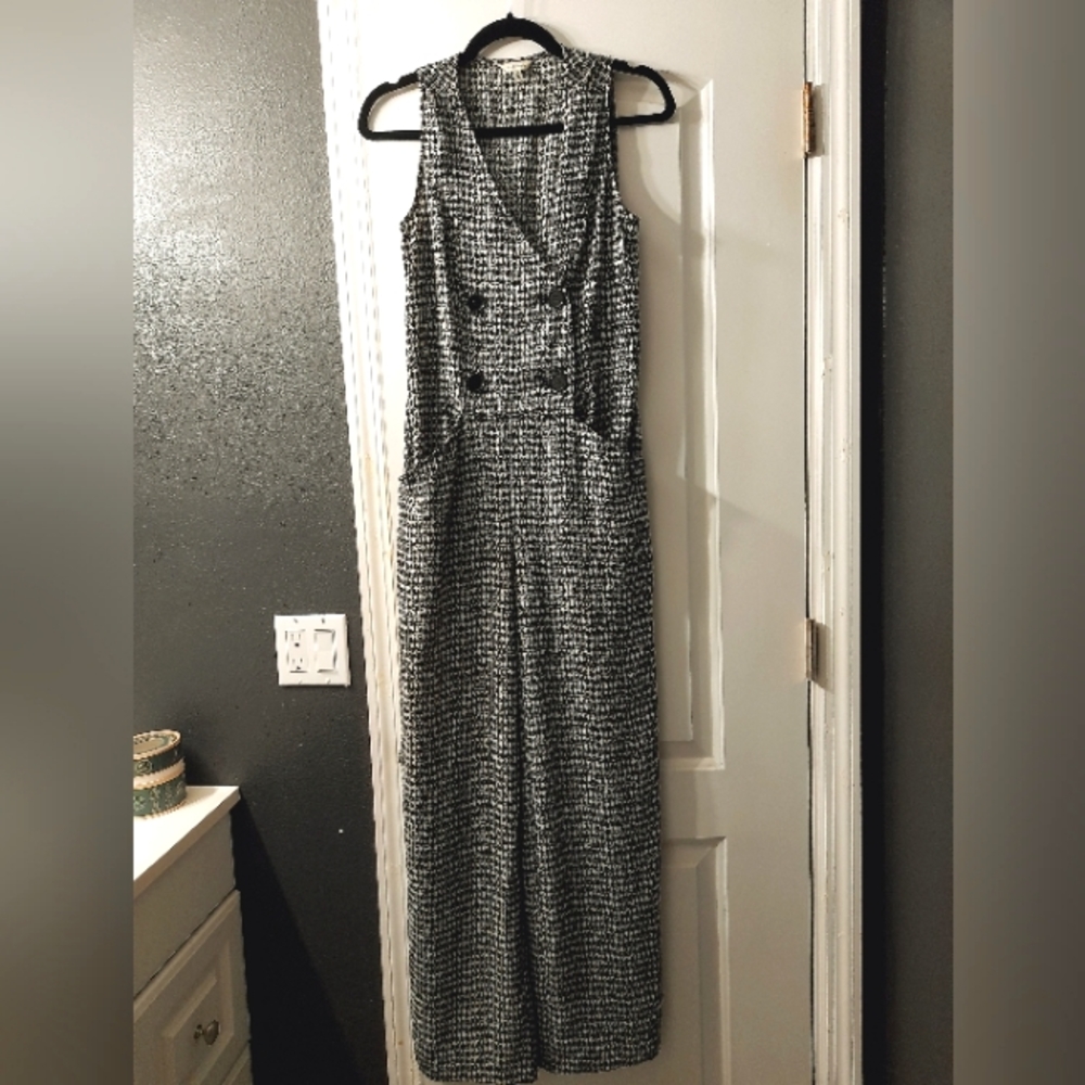 Max Studio black n white Jumpsuit XS